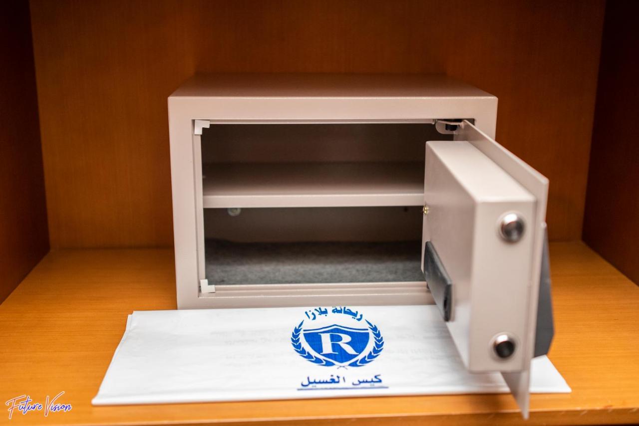 Rehana Plaza Hotel Kair Zewnętrze zdjęcie A safe