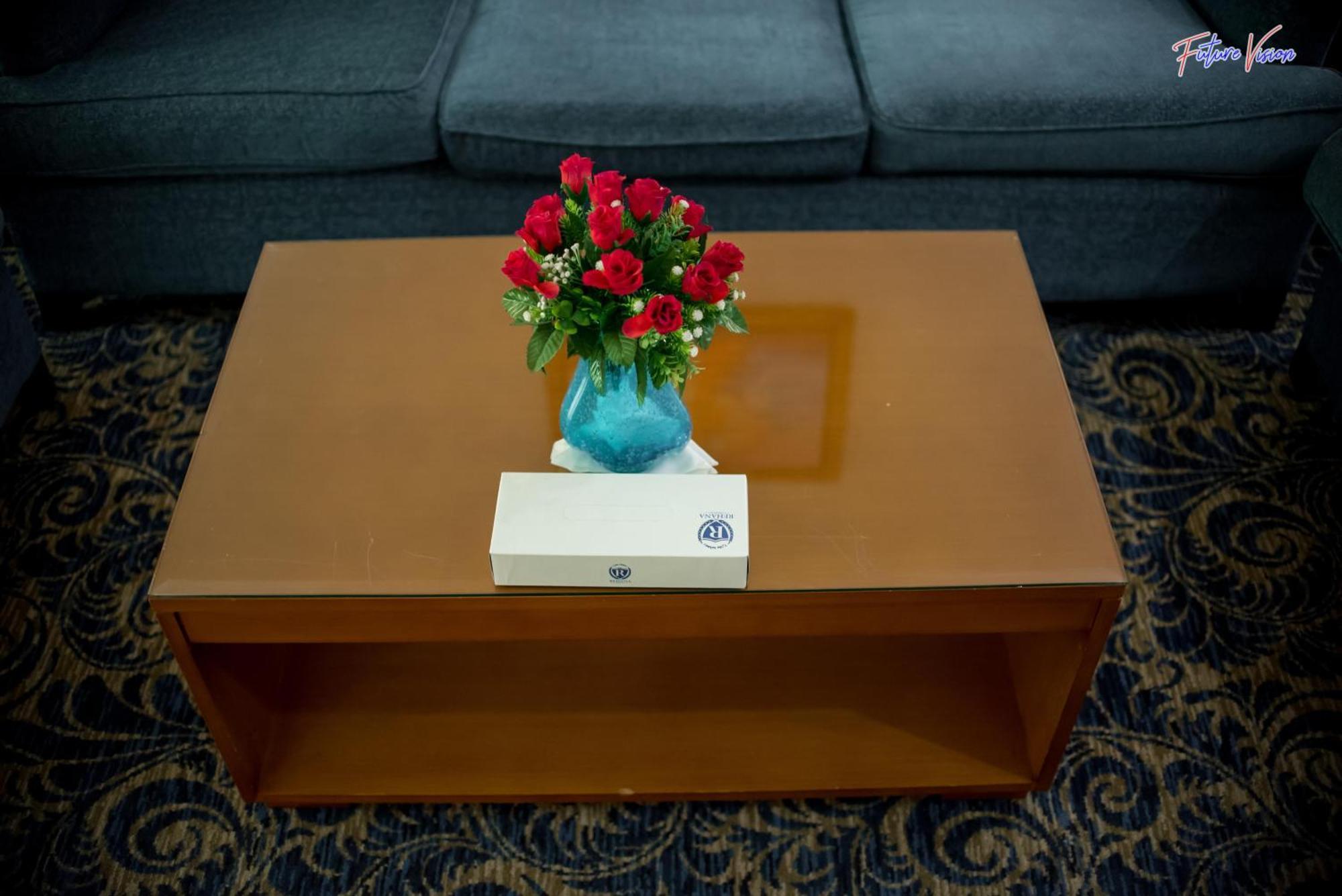 Rehana Plaza Hotel Kair Zewnętrze zdjęcie A coffee table