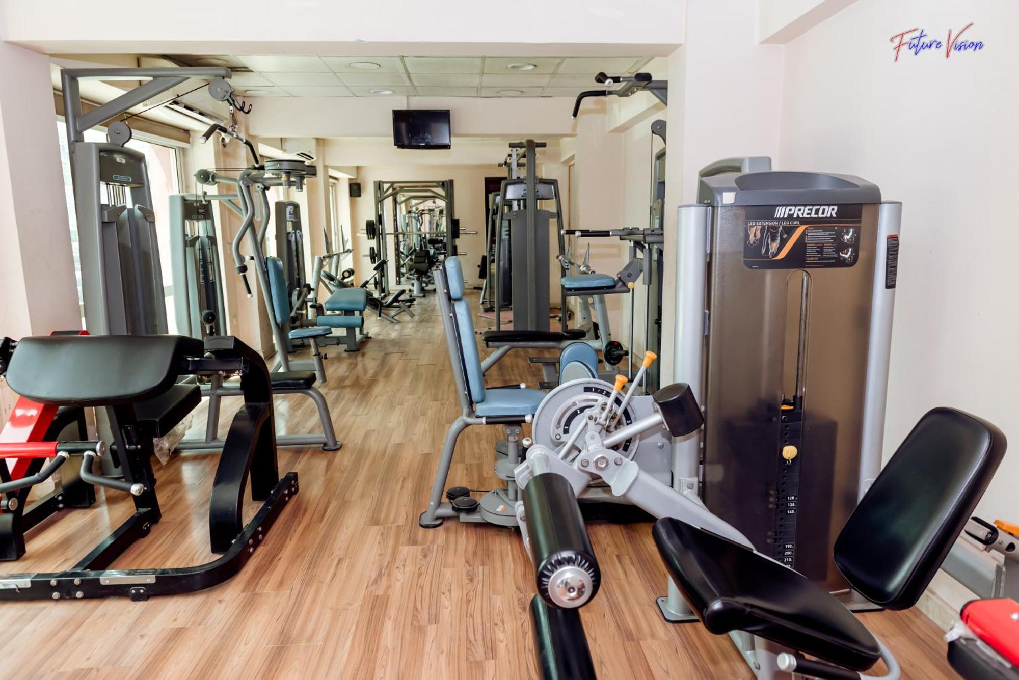 Rehana Plaza Hotel Kair Zewnętrze zdjęcie The gym at the hotel