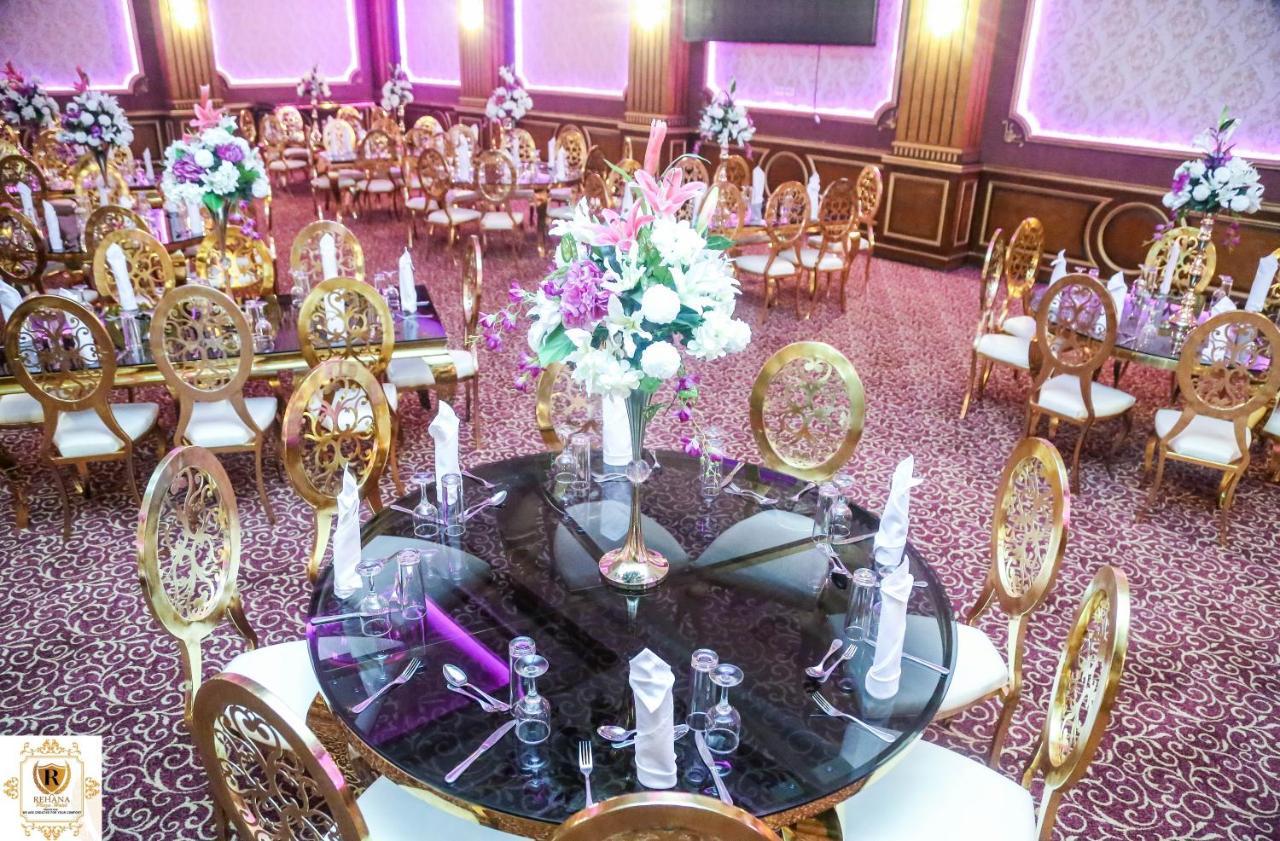 Rehana Plaza Hotel Kair Zewnętrze zdjęcie A wedding reception at the Taj Bengal
